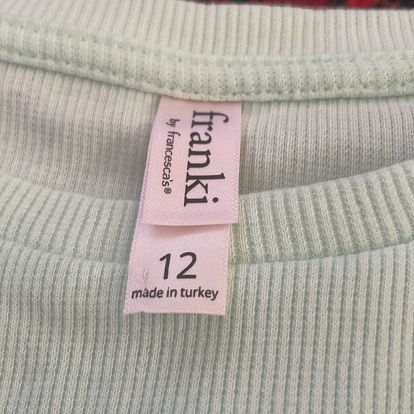 Mint green ribbed franki by francesca’s top with ruffled sleeves for girls - Picture 3 of 4